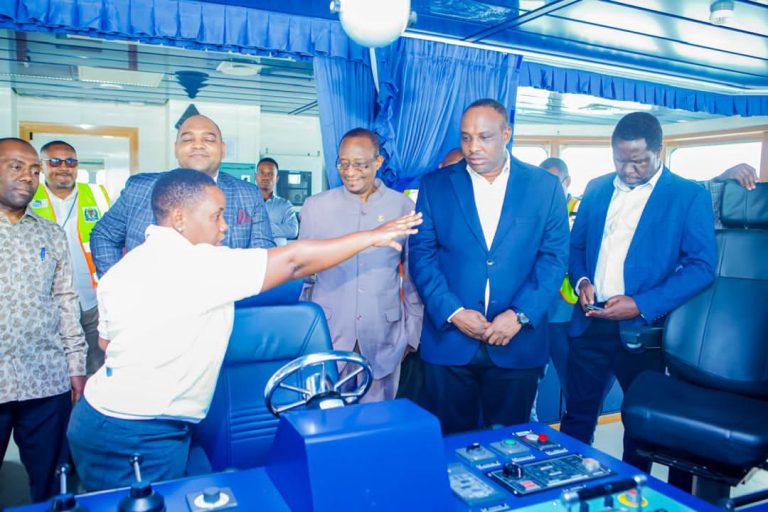 NAIBU WAZIRI MILLYA ATEMBELEA TASHIKO NA MV MWANZA, AVUTIWA NA MWENENDO WA HUDUMA