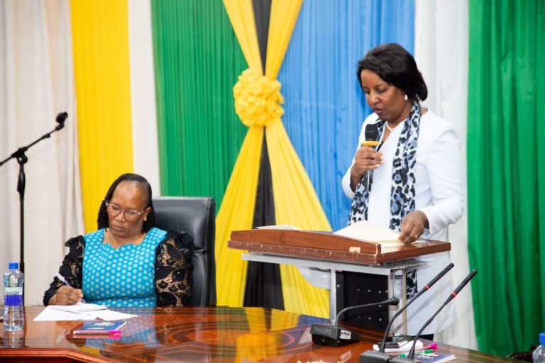 BARAZA LA WAFANYAKAZI MKOA WA DODOMA LAKUMBUSHWA KUSIMAMIA UFANISI WA WAFANYAKAZI