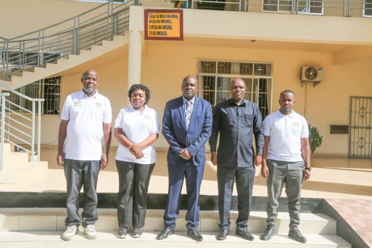 KATIBU TAWALA MKOA WA MWANZA ASISITIZA UMUHIMU WA KUTUNZA MAZINGIRA