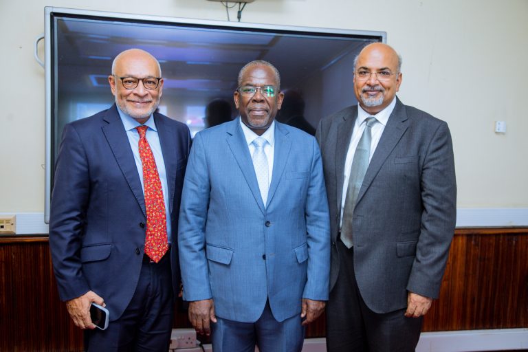 MHE. BALOZI OMAR ATETA NA VIONGOZI WA HABIB AFRICAN BANK