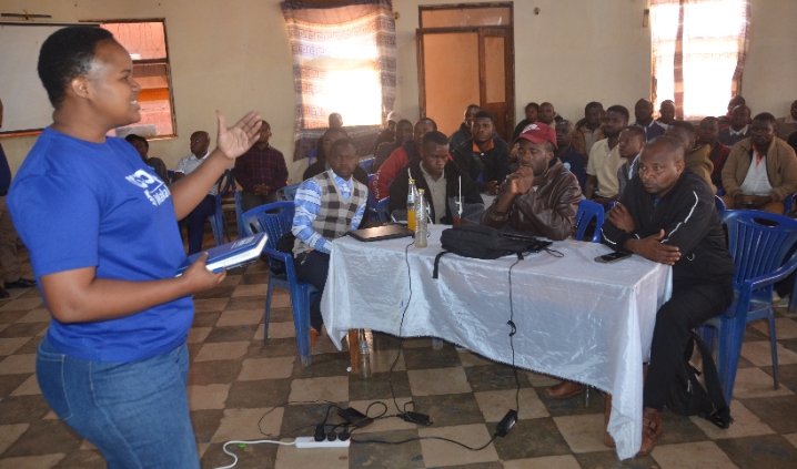 VYAMA VYA USHIRIKA MKOANI RUVUMA VYATAKIWA KUWEKEZA NA KUKOPA KWENYE BENKI YA USHIRIKA KWA AJILI YA KUPATA MITAJI ITAKAYOSAIDIA KUBORESHA UTENDAJI