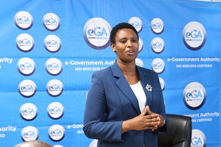 UWEKEZAJI WA MIFUMO YA TEHAMA SERIKALINI KUONGEZA UFANISI NA UWAZI KATIKA UTOAJI WA HUDUMA