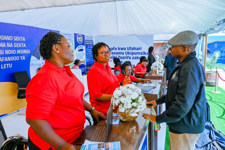 IDARA YA UCHAMBUZI WA SERA YA WIZARA YA FEDHA YATOA ELIMU YA KODI NA SERA ZA UCHUMI KWA WANANCHI DODOMA