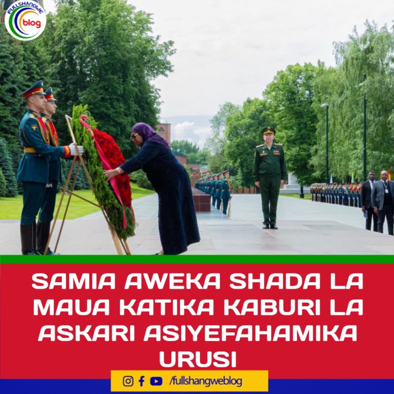 SAMIA AWEKA SHADA LA MAUA KATIKA KABURI LA ASKARI ASIYEFAHAMIKA URUSI