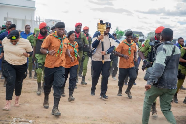MWENGE WA UHURU WAWEKA JIWE LA MSINGI JENGO LA TANESCO CHAMWINO