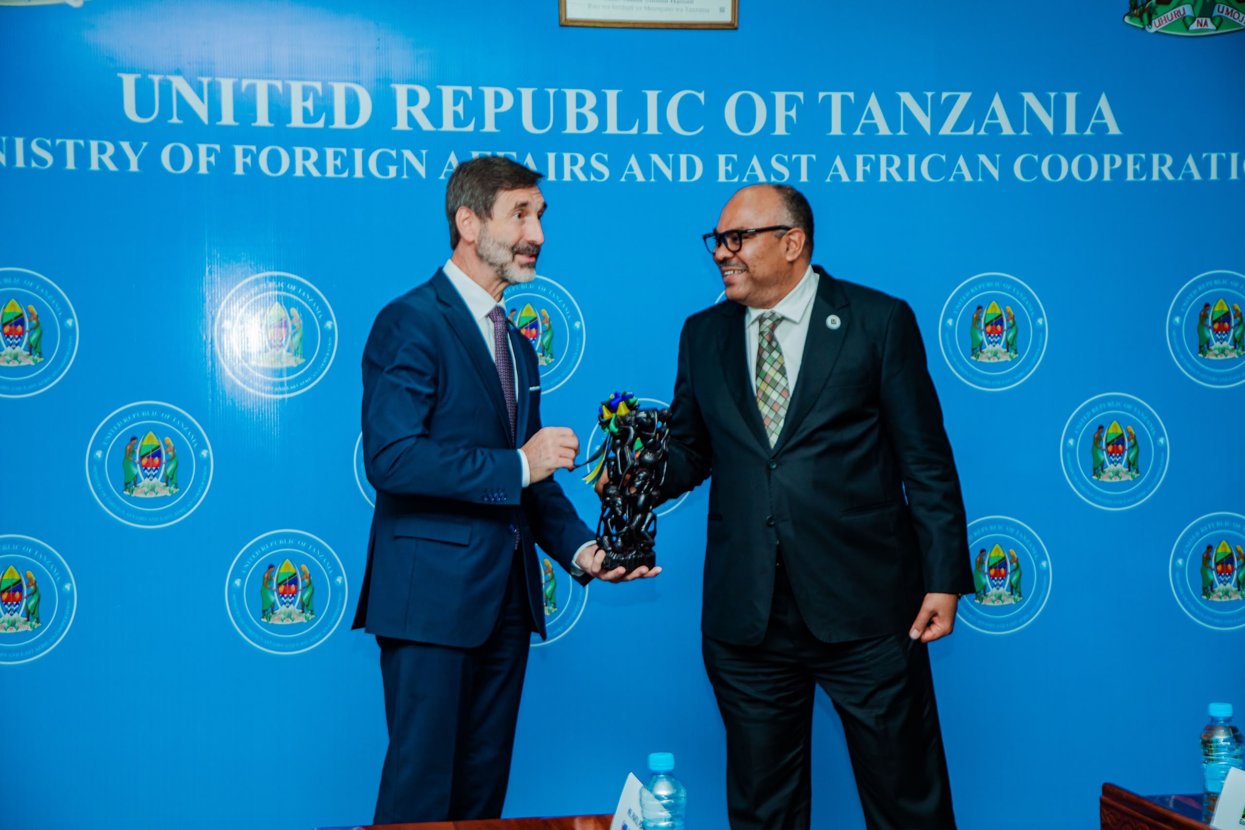 WAZIRI KOMBO AKUTANA NA WAZIRI WA MAMBO YA NJE WA SLOVAKIA