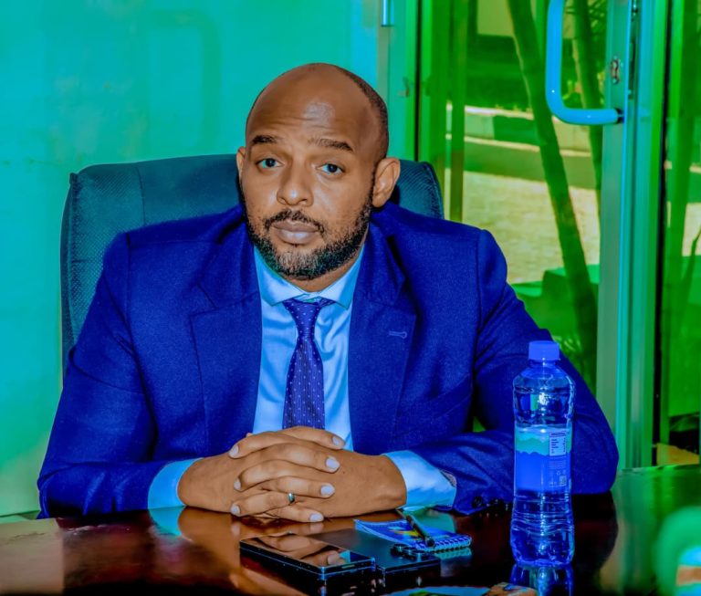 ENOCK KOOLA AJA NA MPANGO WA UFUGAJI SAMAKI NA NG’OMBE WA MAZIWA KWA WANANCHI