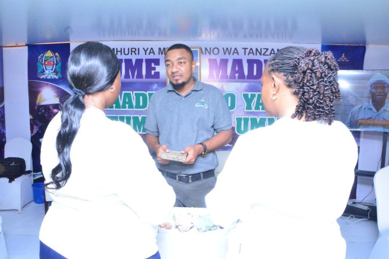 BANDA LA TUME YA MADINI LAGEUKA KIVUTIO KATIKA WIKI YA UTUMISHI WA UMMA