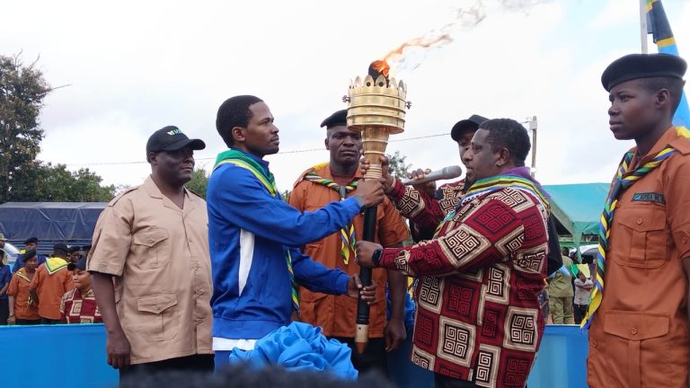 MWENGE WA UHURU WARIDHISHWA NA MIRADI YA BILIONI 2.159 SAME