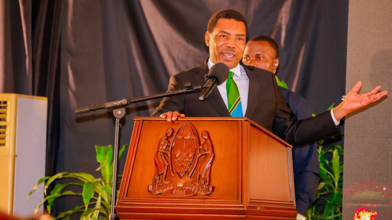 WAZIRI MKUU AHIMIZA WATANZANIA KUONGEZA USHIRIKI KATIKA KUWAHUDUMIA WAZEE