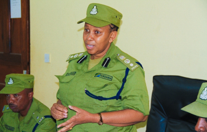 JESHI LA POLISI WAKUTANA NA MAWAKALA WA MABASI KUJADILI MIKAKATI YA USAFIRI SALAMA