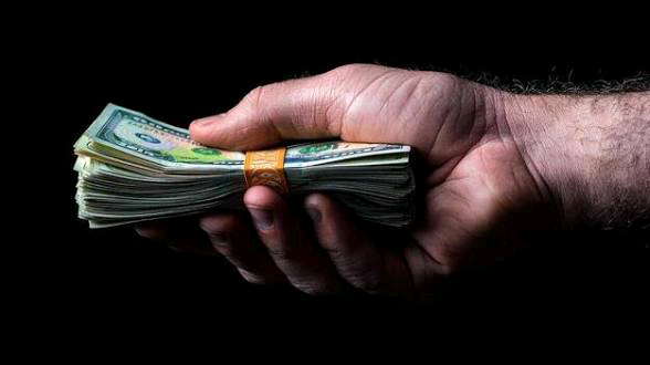 NILIVYOSHANGAA BAADA YA MTEJA ALIYEKUWA AMENIKIMBIA NA DENI KUBWA KURUDI MWENYEWE KULIPA KILA KITU