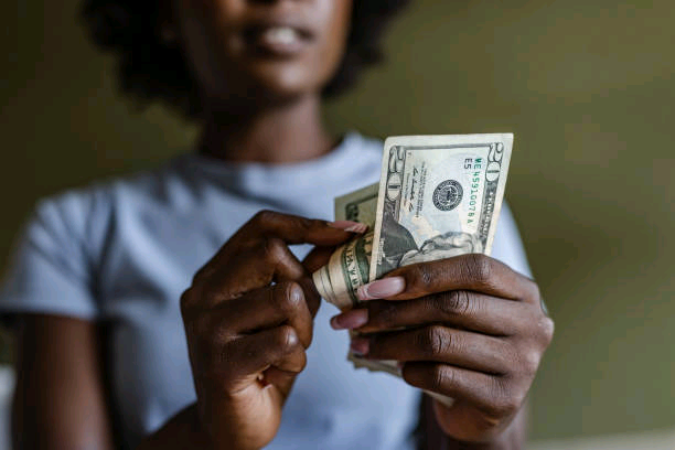 NILIVYOFANIKIWA KURUDI KAZINI BAADA YA KUACHISHWA KAZI NA KUKAA NYUMBANI KWA ZAIDI YANMIAKA MIWILI