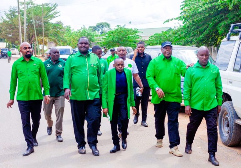 MWENYEKITI WAZAZI TAIFA AKEMEA TABIA YA BAADHI YA VIONGOZI PWANI KUPANGA SAFU KATIKA UCHAGUZI