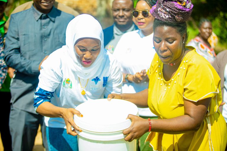 WATERAID YAFANIKISHA MRADI WA MAJI HANDENI WA MILIONI 465 
