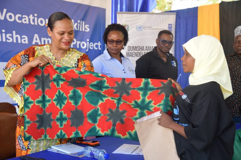 WANUFAIKA WA MRADI WA DUMISHA AMANI WAHAMASISHWA KUANZISHA VIKUNDI