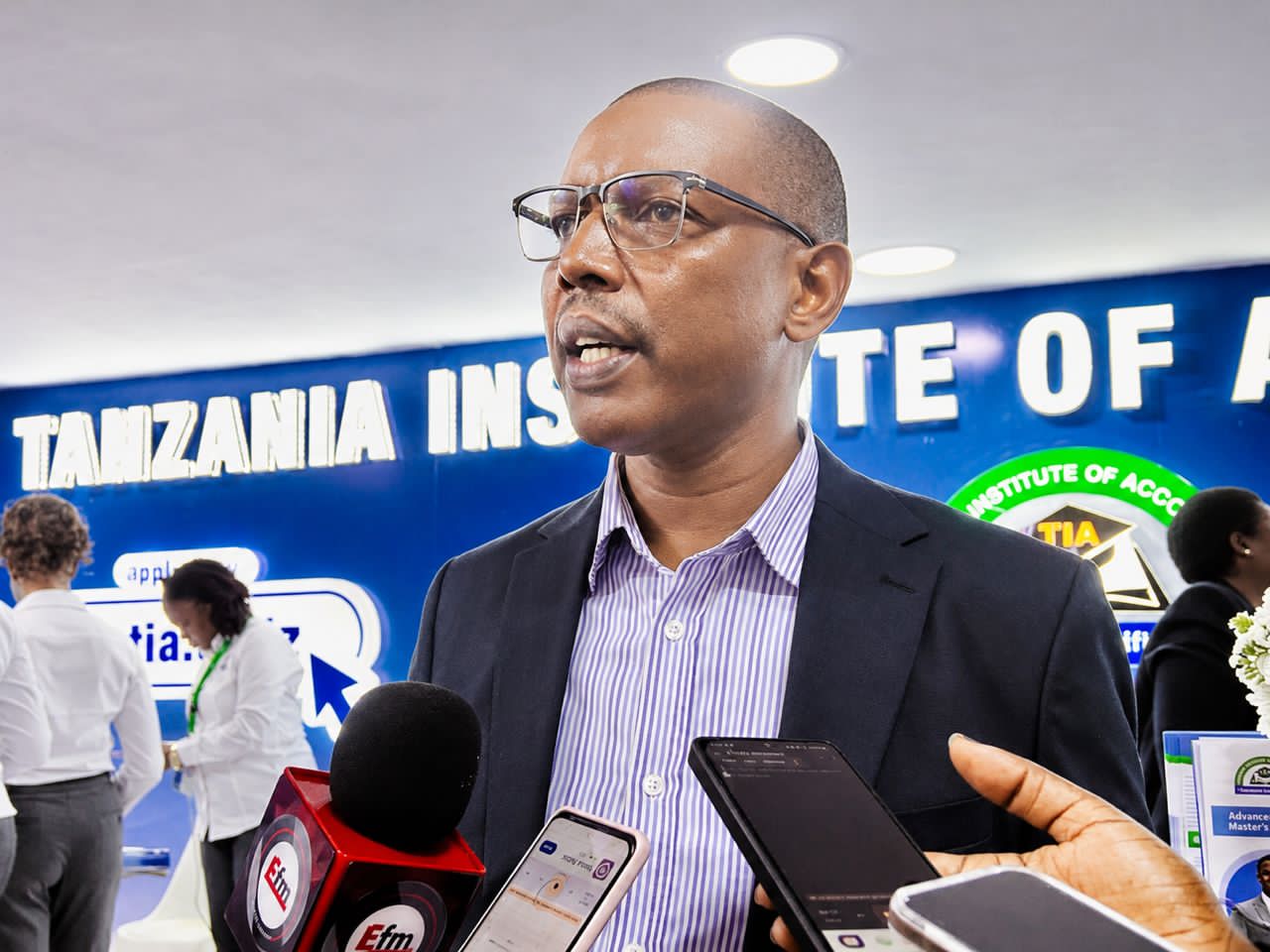 TIA YAWAKARIBISHA WANAFUNZI NA WAAJIRI, YAONESHA FURSA SABASABA