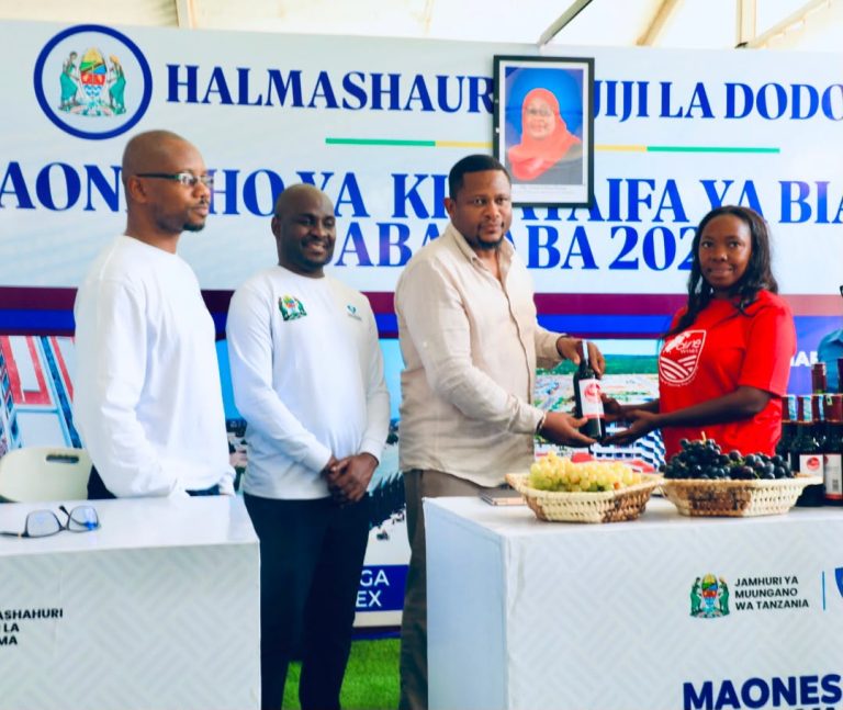 MEYA WA JIJI LA DODOMA APONGEZA USHIRIKI WA JIJI KATIKA MAONESHO YA SABASABA, AHIMIZA KUTANGAZA FURSA KWA UKUBWA