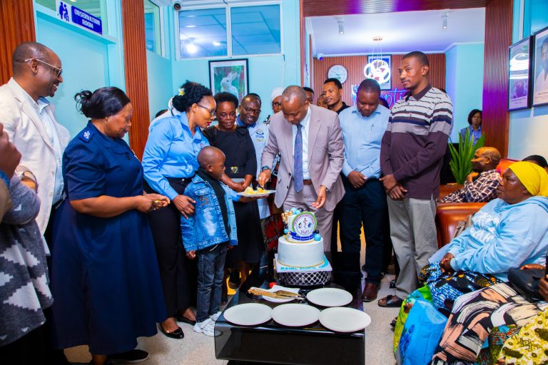 CLINIC YA ROYAL BMH YATIMIZA MWAKA MMOJA KWA MAFANIKIO HUKU USHAURI UKITOLEWA KWA WATANZANIA KUWA NA UTAMADUNI WA KUCHUNGUZA AFYA ZAO