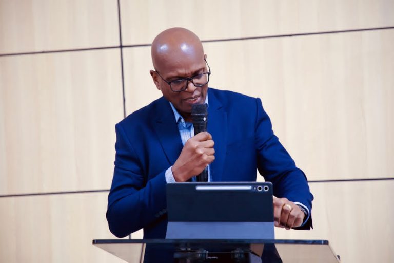DG RUWASA AWAELEKEZA MAMENEJA WA MIKOA NA WILAYA KUZISHIRIKISHA CBWSOs KATIKA PROGRAMU ZOTE ILI KUIMARISHA HUDUMA ZA MAJI VIJIJINI