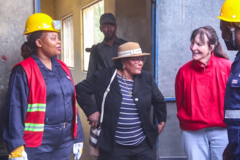 FRANONE MINING INAVYOSAIDIA JAMII KUPITIA CSR SIMANJIRO