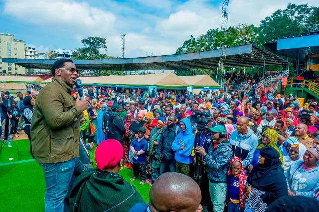 MAKONDA AHIMIZA WANANCHI KUFANYA VIPIMO VYA AFYA MARA KWA MARA