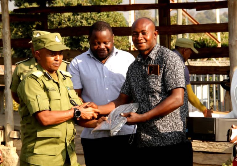 JESHI LA POLISI MBEYA LAWASHUKURU WADAU NA WANANCHI KWA USHIRIKIANO.