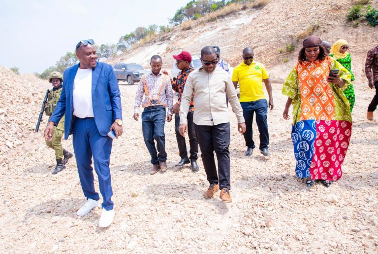 RAIS SAMIA AWEKA REKODI YA UJENZI WA MIUNDOMBINU KIGOMA