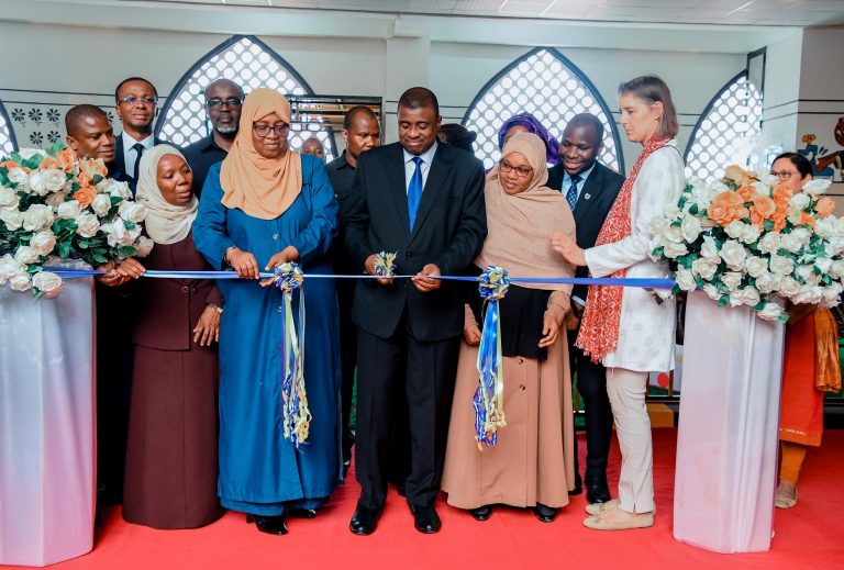 MAKAMU WA PILI WA RAIS AZINDUA KITUO CHA MALEZI NA MAKUZI ZANZIBAR CHINI YA UFADHILI WA STANBIC