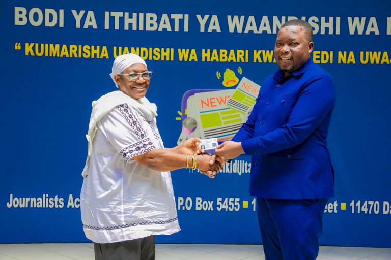 ROSE MWALIMU: ITHIBATI IMESAIDIA KUTOFAUTISHA WAANDISHI WENYE WELEDI NA MAKANJANJA