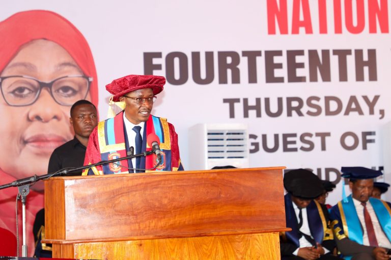 WAZIRI WA ULINZI NA JESHI LA KUJENGA TAIFA AMWAKILISHA RAIS SAMIA SULUHU HASSAN KATIKA MAHAFALI YA CHUO CHA TAIFA CHA ULINZI