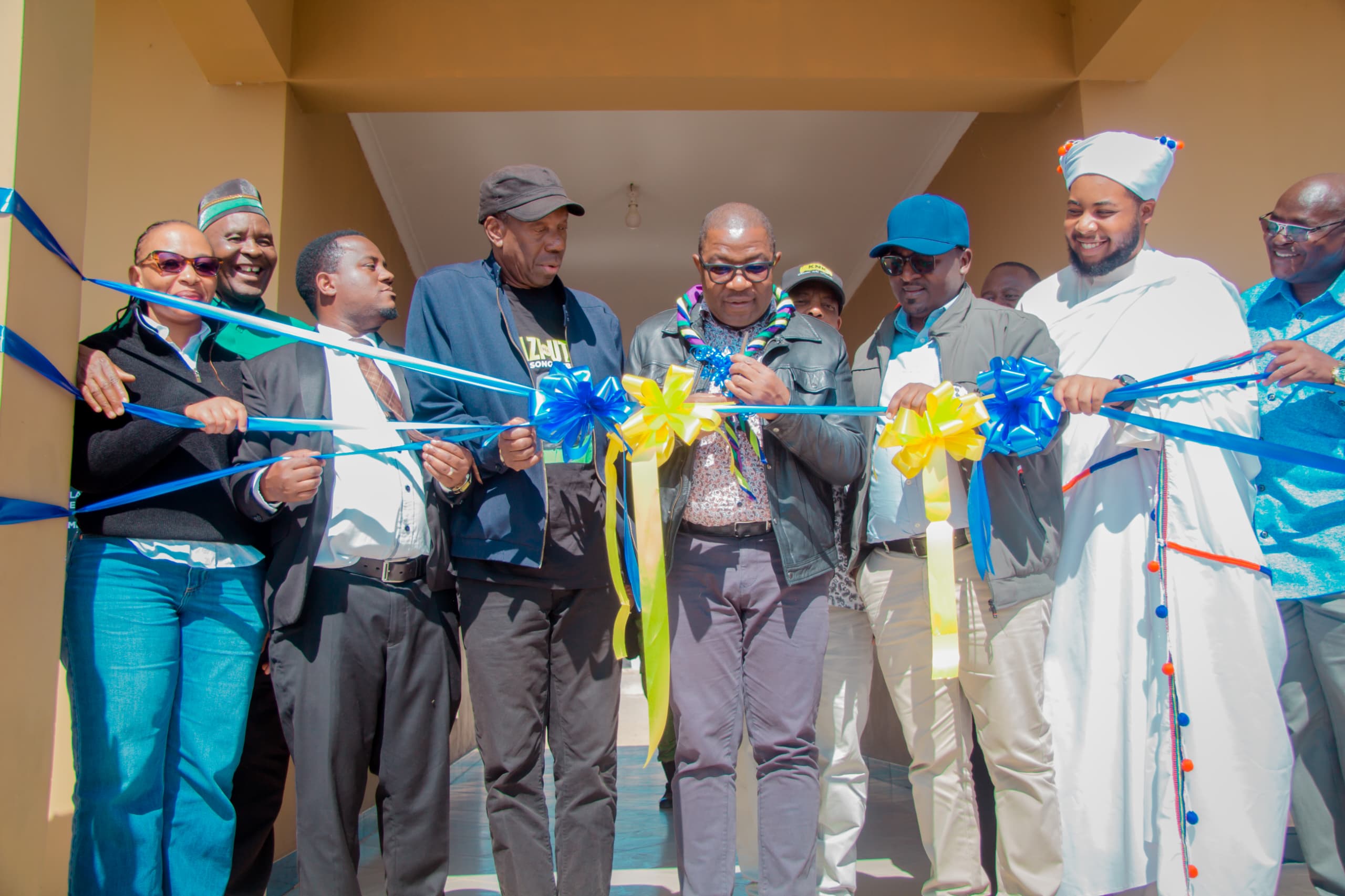 WAZIRI WA UJENZI AZINDUA SHULE YA SEKONDARI UGWACHANYA, ASIFIA MAENDELEO YA IRINGA