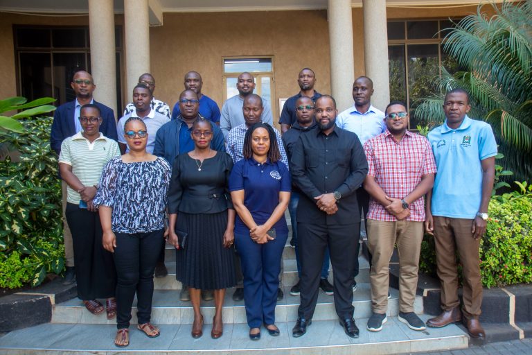 SERIKALI KUIMARISHA UBORA WA HUDUMA ZA WAGONJWA MAHUTUTI KUPITIA MIONGOZO YA UTOAJI HUDUMA NA MAFUNZO KWA VITENDO