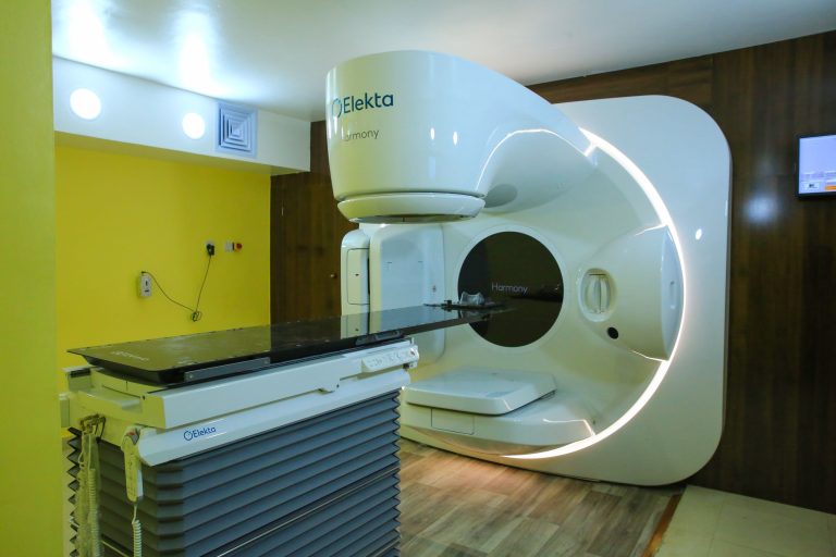 TEKNOLOJIA YA KISASA YA TIBA YA MIONZI YA ELEKTA HARMONY YAONGEZA MATUMAINI KWA WAGONJWA WA SARATANI ORCI