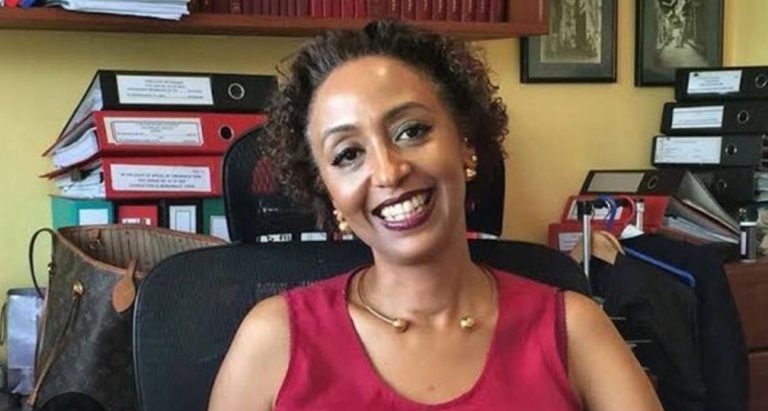 KISA CHA SHANGAZI AKA FATMA KARUME KUACHANA NA MARIA SARUNGI NA MIKUNDI YAO