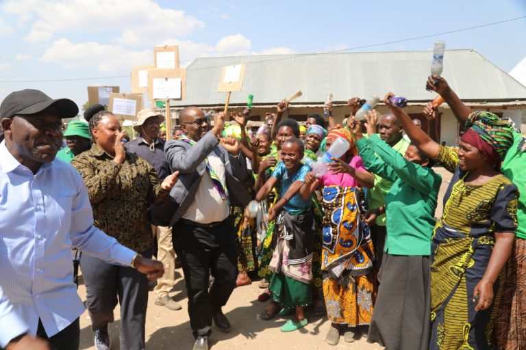 WAZIRI AKWILAPO AITAKA MIKOA NA WILAYA KUTENGA MAENEO YA VIWANDA