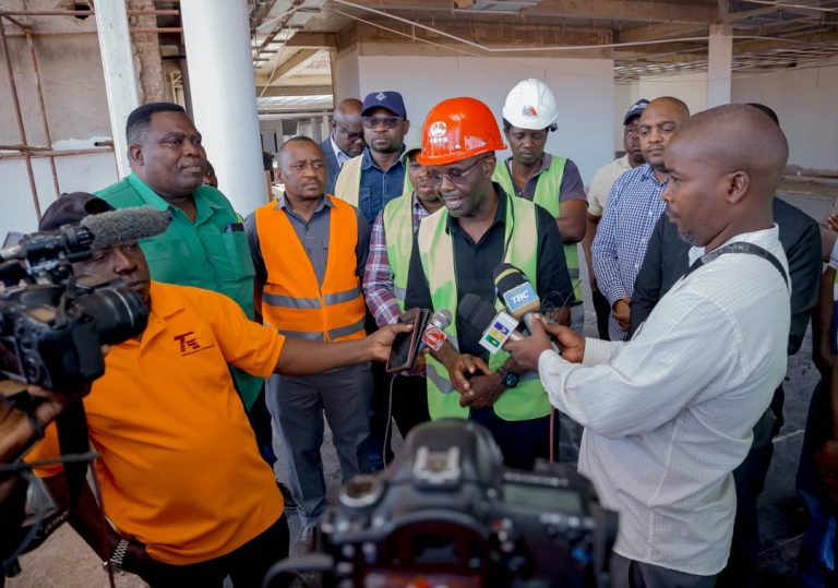 WAZIRI MBARAWA: UKARABATI WA KIWANJA CHA NDEGE KIGOMA WAFIKIA ASILIMIA 67
