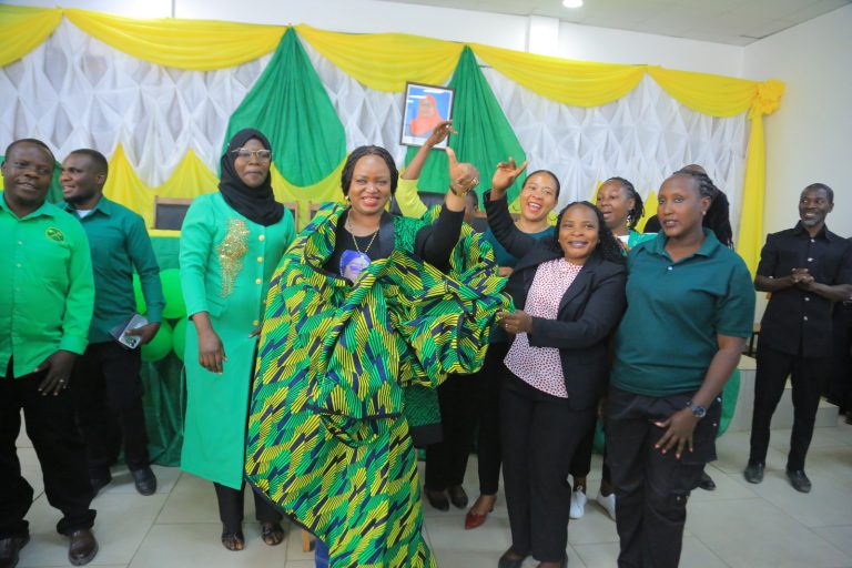 MAHUNDI: VIJANA TUJITOKEZE KUITETEA SERIKALI DHIDI YA UCHOCHEZI UNAOFANYWA MITANDAONI