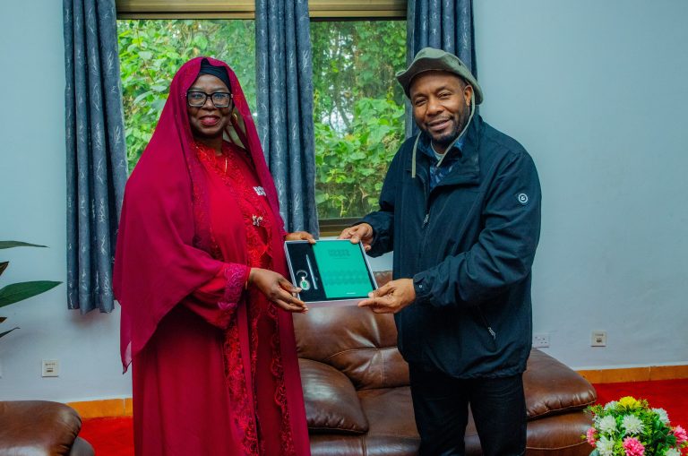 SPIKA ZUBEIR ATUA NYUMBA YA MAAJABU NGORONGORO