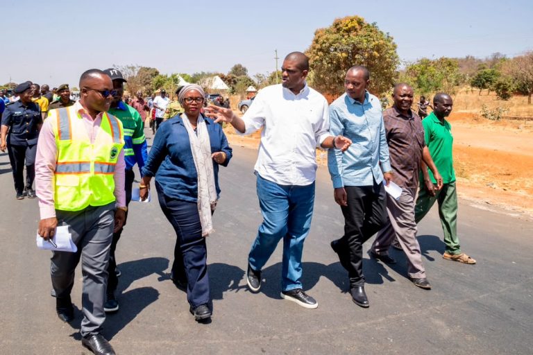 NDEJEMBI AMTAKA MKANDARASI KUONGEZA KASI UJENZI WA BARABARA YA KAHAMA- BULYANHULU JCT-KAKOLA