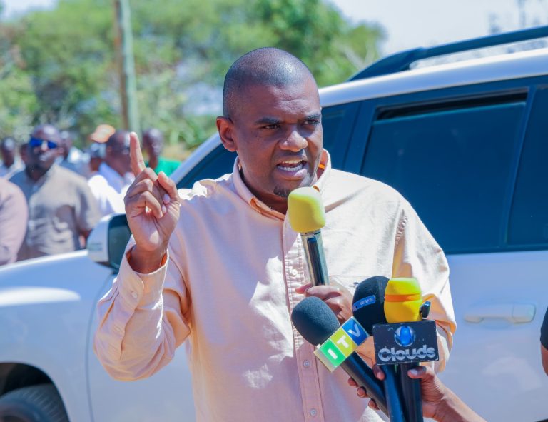 MHE. NDEJEMBI AWASHA UMEME MWANUBI, ASEMA UMEME NI HITAJI LA MSINGI KWA WATANZANIA