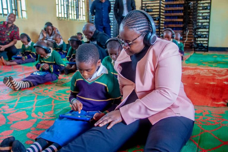 RAS RUVUMA AZINDUA MRADI WA KIDIJITALI KUBORESHA ELIMU YA MSINGI