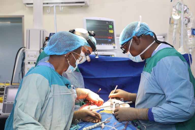 JKCI YAFANYA UPASUAJI WA MOYO BILA KUSIMAMISHA MOYO KWA WAGONJWA 5