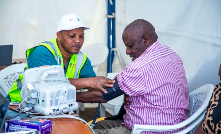 JKCI-ALMC NA GSM FOUNDATION WAPONGEZWA KUENDESHA KAMBI YA MATIBABU MKOANI ARUSHA