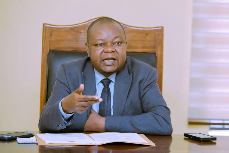 PROF. SHEMDOE AELEKEZA WAFANYABIASHA 30 SOKO LA NDIZI MABIBO KUREJESHWA SOKONI