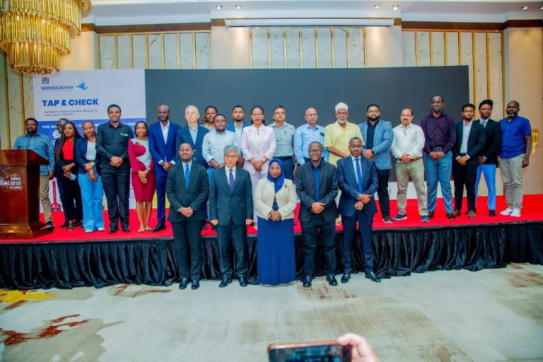 FCC YAWATAKA WAFANYABIASHARA KURIPOTI BIDHAA BANDIA