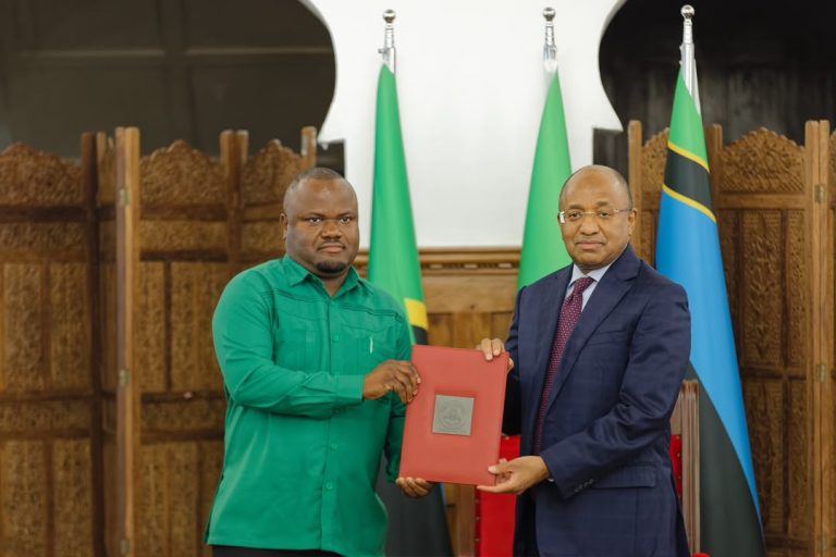 RAIS DKT. MWINYI AZINDUA KAMATI YA MAJADILIANO YA PAMOJA KATI YA CCM NA ACT
