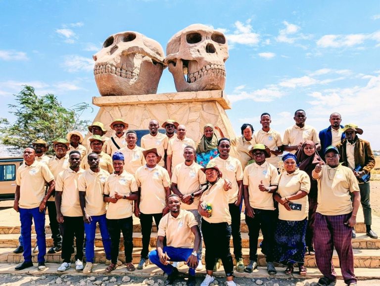 WATUMISHI KONDOA WAHAMASISHA UTALII WA NDANI KUPITIA ZIARA NGORONGORO