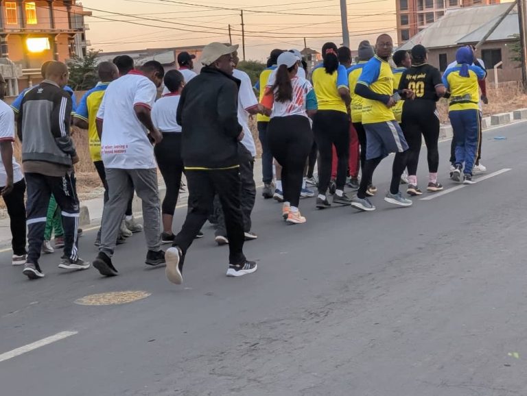 WATHAMINI WAMUAGA MTHAMINI MKUU KWA JOGGING YA KILOMITA 5