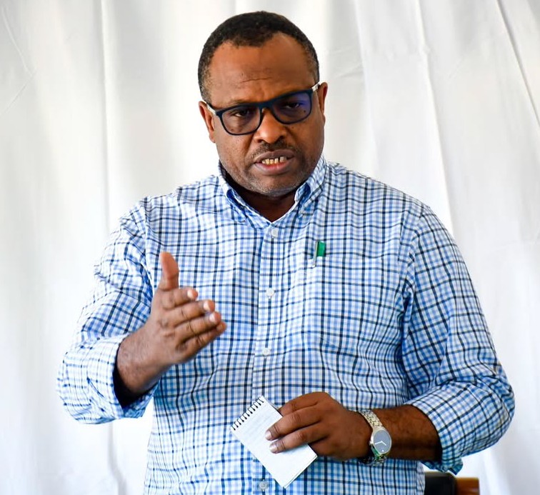 NYONGO AKEMEA UCHUNGAJI HOLELA, AAGIZA WAFUGAJI KUACHA KULISHA MIFUGO KWENYE MASHAMBA
